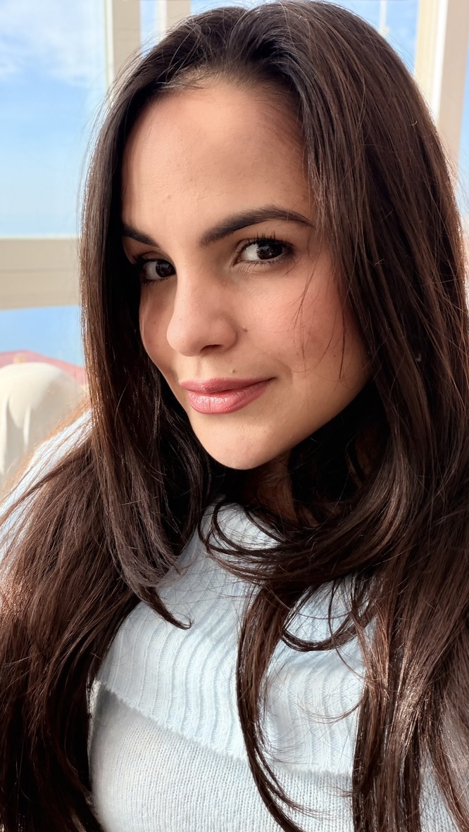 Lia Vázquez — asesora laboral y administrativa